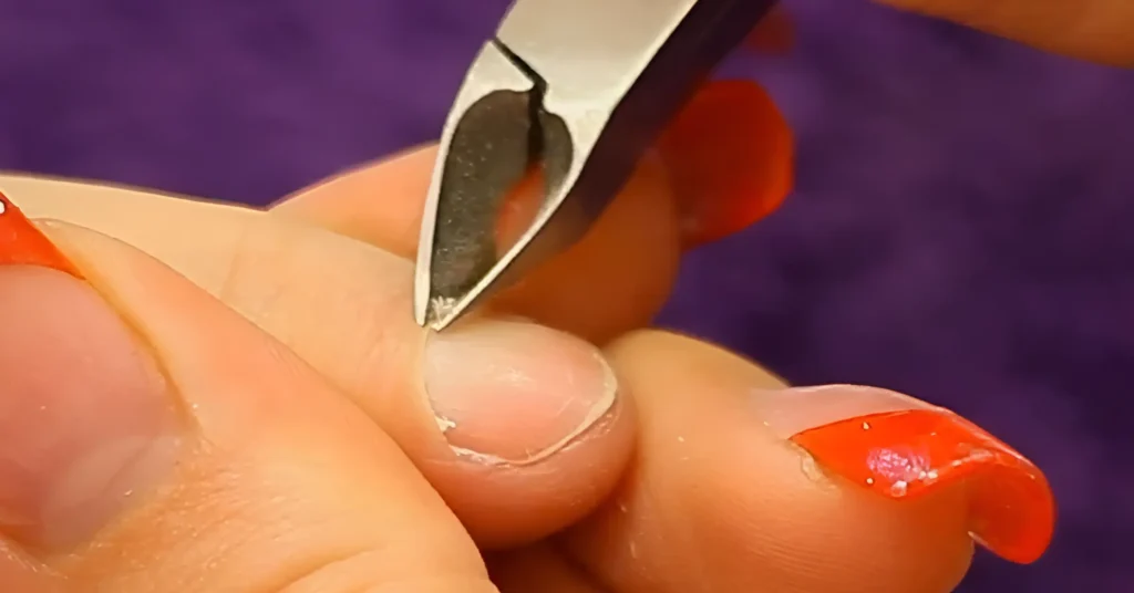 How Do Cuticle Nippers Work?